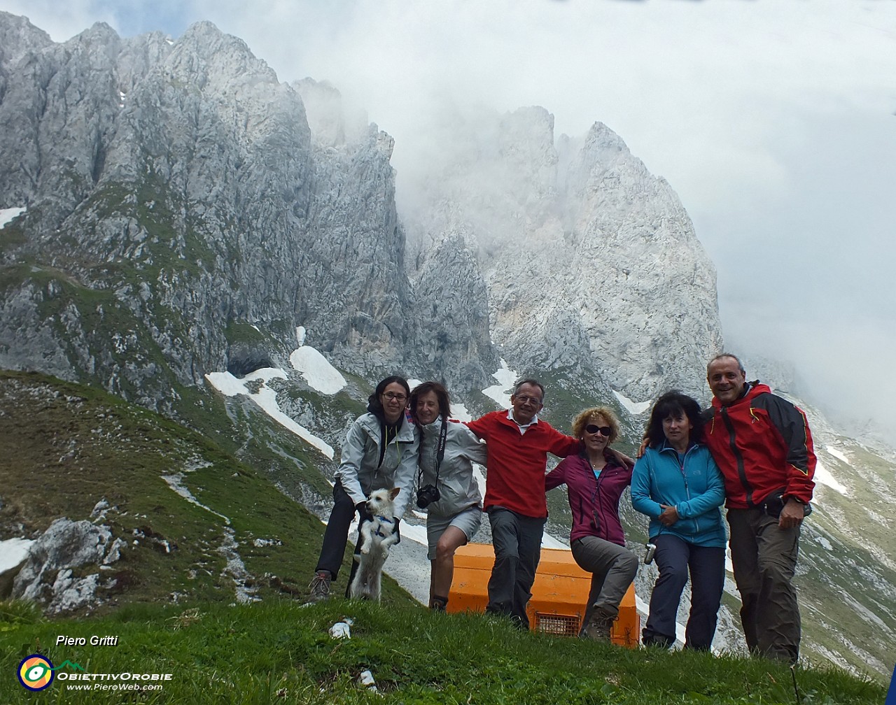 05 Al Bivacco Citta di Clusone (2050 m) .JPG